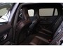 Volvo V60 T5 R-Design - IntelliSafe Assist & Surround - Full LED koplampen - Sensus navigatie - Harman Kardon Audio - Verwarmbare voorstoelen - Parkeersensoren voor & achter - Extra getint glas - 19' LMV