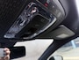 Mercedes-Benz A-klasse 200 Premium Plus | AMG-pakket | Pano-dak | Widescreen | Ambi light | sportstoelen | 19 inch |