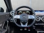 Mercedes-Benz A-klasse 200 Premium Plus | AMG-pakket | Pano-dak | Widescreen | Ambi light | sportstoelen | 19 inch |