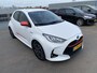 Toyota Yaris 1.5 Hybrid Dynamic Navigatie, Smart Key, LMV, NL-auto, Achteruitrijcamera, Adaptieve cruise control, LED, Volledige historie