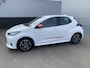 Toyota Yaris 1.5 Hybrid Dynamic Navigatie, Smart Key, LMV, NL-auto, Achteruitrijcamera, Adaptieve cruise control, LED, Volledige historie