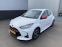Toyota Yaris 1.5 Hybrid Dynamic Navigatie, Smart Key, LMV, NL-auto, Achteruitrijcamera, Adaptieve cruise control, LED, Volledige historie