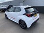 Toyota Yaris 1.5 Hybrid Dynamic Navigatie, Smart Key, LMV, NL-auto, Achteruitrijcamera, Adaptieve cruise control, LED, Volledige historie