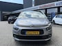 Citroën C4 Grand SpaceTourer 7-Persoons 130 Pk Benzine KGJ-74-X * Navigatie * Keyless Start * DAB Radio * Climate & Cruise Control * L.M. Velgen & Michelin * Achteruitrij Parkeer Camera * Vingerhoets; Vierde Generatie Eersteklas Service. Al meer dan 100 jaar een begrip in de Brabantse Kempen.