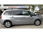 Citroën C4 Grand SpaceTourer 7-Persoons 130 Pk Benzine KGJ-74-X * Navigatie * Keyless Start * DAB Radio * Climate & Cruise Control * L.M. Velgen & Michelin * Achteruitrij Parkeer Camera * Vingerhoets; Vierde Generatie Eersteklas Service. Al meer dan 100 jaar een begrip in de Brabantse Kempen.