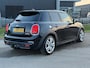 MINI Cooper S Mini 2.0 Chili Serious Business (PANO, STOELVERWARMING, CAMERA, GOED ONDERHOUDEN)