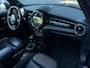 MINI Cooper S Mini 2.0 Chili Serious Business (PANO, STOELVERWARMING, CAMERA, GOED ONDERHOUDEN)