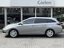 Toyota Auris Touring Sports 1.8 Hybrid Aspiration Plus | Facelift, Parkeersensoren, Navigatie, Lichtmetalen velgen, Parkeercamera, Bluetooth