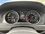 Volkswagen E-Golf e-Golf | Parkeersensoren V+A | Cruise control adaptief | Navi | Automaat | Carplay | 100 % Elektrisch