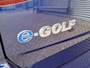 Volkswagen E-Golf e-Golf | SOH waarde accu is 92,5 % | Parkeersensoren V+A | Cruise control adaptief | Navi | Automaat | Carplay | 100 % Elektrisch