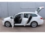 SEAT Leon ST 1.0 EcoTSI Style Business Intense O.a: Pdc, Camera, Park.hulp, 17 Inch L.m., Key-Less, Clima, Cruise, Carplay, etc..  Rijklaar! All-in prijs.