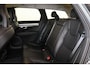 Volvo V90 T4 Momentum - IntelliSafe Assist & Surround - Navigatie - Apple® CarPlay - Android Auto - Lederen bekleding met verwarmbare voorstoelen - Elektr. bedienbare achterklep - Automatische bagageruimte afdekking - Parkeersensoren voor & achter - Automatisch dimmende binnen- & buitenspiegels - 12,3 inch bestuurdersdisplay - 18 inch LMV - Cross Traffic Alert