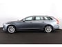 Volvo V90 T4 Momentum - IntelliSafe Assist & Surround - Navigatie - Apple® CarPlay - Android Auto - Lederen bekleding met verwarmbare voorstoelen - Elektr. bedienbare achterklep - Automatische bagageruimte afdekking - Parkeersensoren voor & achter - Automatisch dimmende binnen- & buitenspiegels - 12,3 inch bestuurdersdisplay - 18 inch LMV - Cross Traffic Alert