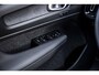 Volvo EX40 Single Motor Ext. Range Plus Bl. Ed. Europa 82 kWh | Harman/Kardon | Power Seats | BLIS | Adaptive Cruise Control | Stoelverwarming voor & achter | Stuurverwarming | Warmtepomp | Getint Glas |