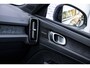 Volvo EX40 Single Motor Ext. Range Plus Bl. Ed. Europa 82 kWh | Harman/Kardon | Power Seats | BLIS | Adaptive Cruise Control | Stoelverwarming voor & achter | Stuurverwarming | Warmtepomp | Getint Glas |