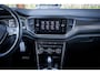 Volkswagen T-Roc 1.5 TSI Style | Automaat | Adapt. cuise | Trekhaak | Multifunctie stuur | Navi | Parkeerhulp | Lane assist |