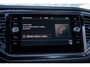 Volkswagen T-Roc 1.5 TSI Style | Automaat | Adapt. cuise | Trekhaak | Multifunctie stuur | Navi | Parkeerhulp | Lane assist |