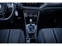 Volkswagen T-Roc 1.5 TSI Style | Automaat | Adapt. cuise | Trekhaak | Multifunctie stuur | Navi | Parkeerhulp | Lane assist |