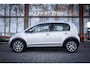 Volkswagen Up! 1.0 Cross up! 75pk BlueMotion | Cruise control | Airco | Bluetooth |Parkeerhulp |