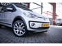 Volkswagen Up! 1.0 Cross up! 75pk BlueMotion | Cruise control | Airco | Bluetooth |Parkeerhulp |