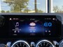 Mercedes-Benz EQA 300 4MATIC AMG Line 67 kWh | Panoramadak | Stoelverwarming | 1800kg Trekgewicht | Navigatie | Crusie Control | Achteruitrijcamera | Parkeersensoren | Apple Carplay/Android Auto |