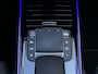 Mercedes-Benz EQA 300 4MATIC AMG Line 67 kWh | Panoramadak | Stoelverwarming | 1800kg Trekgewicht | Navigatie | Crusie Control | Achteruitrijcamera | Parkeersensoren | Apple Carplay/Android Auto |