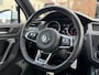 Volkswagen Tiguan 2.0 TSI 4Motion Highline Business R Apple Carplay - Panoramadak - Trekhaak