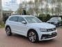 Volkswagen Tiguan 2.0 TSI 4Motion Highline Business R Apple Carplay - Panoramadak - Trekhaak