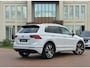 Volkswagen Tiguan 2.0 TSI 4Motion Highline Business R Apple Carplay - Panoramadak - Trekhaak