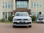 Volkswagen Tiguan 2.0 TSI 4Motion Highline Business R Apple Carplay - Panoramadak - Trekhaak