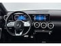 Mercedes-Benz A-klasse 180 Business Solution AMG (PANORAMADAK, STOELVERWARMING, PDC, CAMERA, NAVIGATIE)