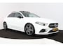 Mercedes-Benz A-klasse 180 Business Solution AMG (PANORAMADAK, STOELVERWARMING, PDC, CAMERA, NAVIGATIE)