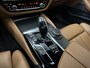 BMW 5-Serie Touring 530e M-Sport | Panorama | 360 Camera | ACC | Harman-Kardon | Trekhaak | Keyless-Entry | Leder | Rij-Assist Pro | 19'' | Sfeerverlichting | Carplay | LED | Zonwering | Standkachel | Draadloos Laden | Dealer onderhouden |