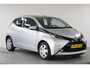 Toyota Aygo 1.0 VVT-i x-play Airco | Navigatie | Camera | Bluetooth.