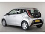 Toyota Aygo 1.0 VVT-i x-play Airco | Navigatie | Camera | Bluetooth.
