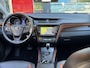 Toyota Avensis 1.8 VVT-i EXECUTIVE BUSINESS PREMIUM LEDEREN BEKLEDING AFN-TREKHAAK PARKEERSENSOREN
