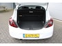 Opel Corsa 1.4-16V Airco/Stoel&Stuurverwarming/PDC/Navi/Bluetooth/Sportstoelen/Elek.Ramen/C.V./Radio/17"LM/Isofix/APK:26-09-2026