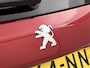Peugeot 2008 SUV Signature 110pk | Lage kilometerstand! | Navigatie | Airco | Cruise Control | Parkeersensoren | DAB+ radio | Apple Carplay / Android Auto | Bluetooth | Regensensor | Automatisch dimlicht | Elektrisch inklapbare spiegels | Donker getint glas | Dealeronderhouden |