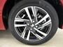 Peugeot 208 Allure Pack 100pk | Navigatie | Achteruitrijcamera | 3D Cockpit | Climate Control | Cruise Control | Parkeersensoren | Keyless | Apple Carplay / Android Auto | DAB+ radio | Armsteun | Led koplampen | Bluetooth | Elektrisch inklapbare spiegels | Donker getint glas | 16" lichtmetalen velgen |
