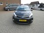 Toyota Yaris 1.5 Full Hybrid Dynamic Automaat * Rijklaarprijs incl. garantie * Cruise control * Camera * Half Leder * Stoelverwarming * Lichtmetalen velgen *