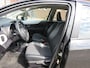 Toyota Yaris 1.5 Full Hybrid Dynamic Automaat * Rijklaarprijs incl. garantie * Cruise control * Camera * Half Leder * Stoelverwarming * Lichtmetalen velgen *