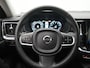 Volvo V60 2.0 B3 Momentum Business - RIJKLAARPRIJS - All Seasonbanden - Achteruitrijcamera - Elektrisch Glazen Schuif-/Kanteldak - Apple Carplay - Android Auto