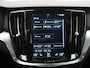 Volvo V60 2.0 B3 Momentum Business - RIJKLAARPRIJS - All Seasonbanden - Achteruitrijcamera - Elektrisch Glazen Schuif-/Kanteldak - Apple Carplay - Android Auto