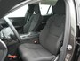 Volvo V60 2.0 B3 Momentum Business - RIJKLAARPRIJS - All Seasonbanden - Achteruitrijcamera - Elektrisch Glazen Schuif-/Kanteldak - Apple Carplay - Android Auto