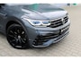 Volkswagen Tiguan 1.4 TSI eHybrid 245PK | R LINE | BLACK STYLE | LEDER | CAMERA | PANO | IQ LED MATRIX | 20" | CARPLAY | VOL!