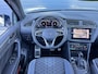 Volkswagen Tiguan 1.5 TSI R-LINE BUSINESS+ I AUTOMAAT I TREKHAAK I P-CAMERA I SCHUIF/KANTELDAK I ADAPTIVE CRUISE CONTROL