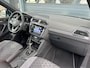 Volkswagen Tiguan 1.5 TSI R-LINE BUSINESS+ I AUTOMAAT I TREKHAAK I P-CAMERA I SCHUIF/KANTELDAK I ADAPTIVE CRUISE CONTROL