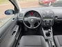 Volkswagen Golf 1.6 FSI Trendline | 3E EIGENAAR | 12MND GARANTIE | AIRCO | CRUISE | LMV |