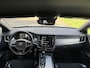 Volvo V90 2.0 T4 R-Design | Trekhaak | Stoelverwarming V+A | Adaptieve cruise | Standkachel | Stuurverwarming | BLIS | Parkeersensoren V+A | Elektr. bedienbare achterklep |