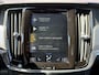 Volvo V90 2.0 T4 R-Design | Trekhaak | Stoelverwarming V+A | Adaptieve cruise | Standkachel | Stuurverwarming | BLIS | Parkeersensoren V+A | Elektr. bedienbare achterklep |